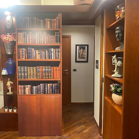 Casa Battisti Messina Guest House In Centro Citta, Ideale Per Famiglie O Gruppi Dış mekan fotoğraf