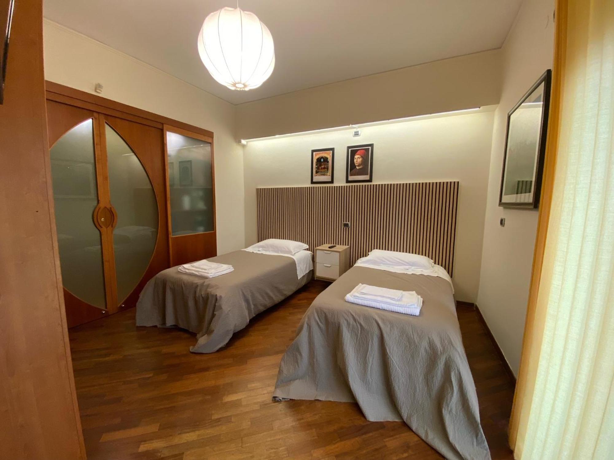 Casa Battisti Messina Guest House In Centro Citta, Ideale Per Famiglie O Gruppi Dış mekan fotoğraf