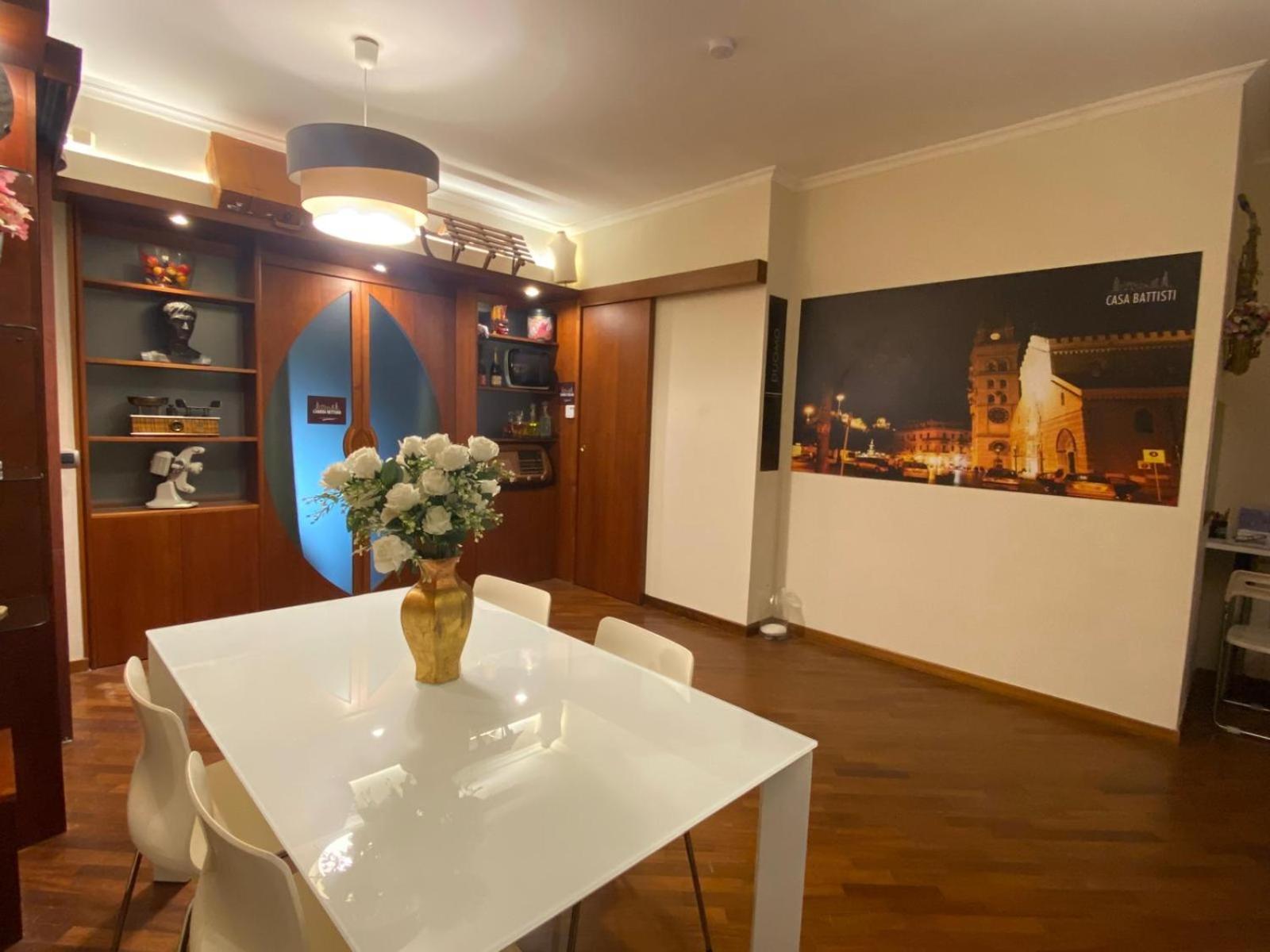 Casa Battisti Messina Guest House In Centro Citta, Ideale Per Famiglie O Gruppi Dış mekan fotoğraf